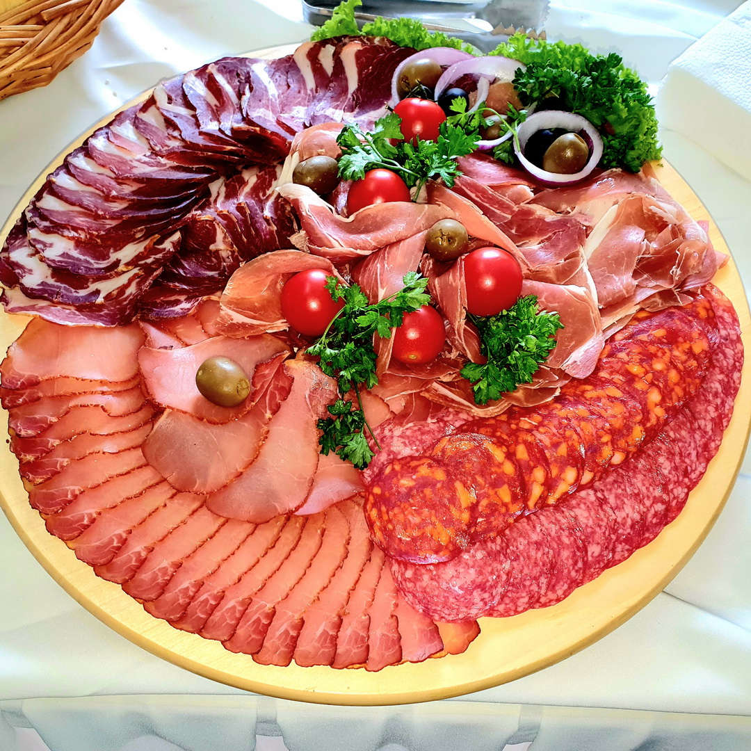 Suhomesnati mix